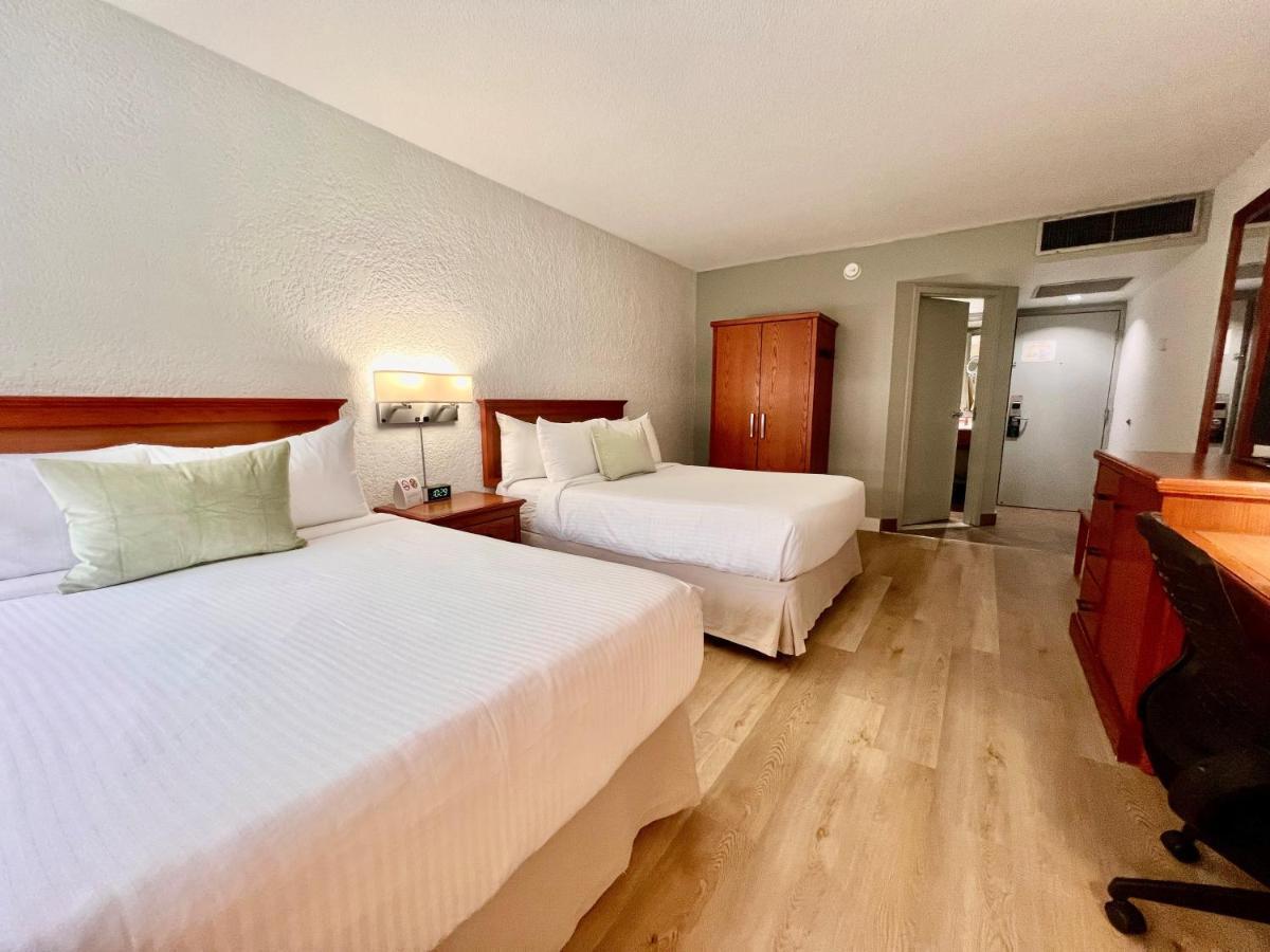 Hotel Universel 4*